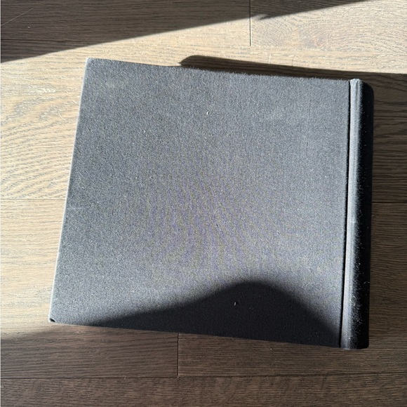 Black & White Floral Hardcover Photo Album - Picture 3 of 3